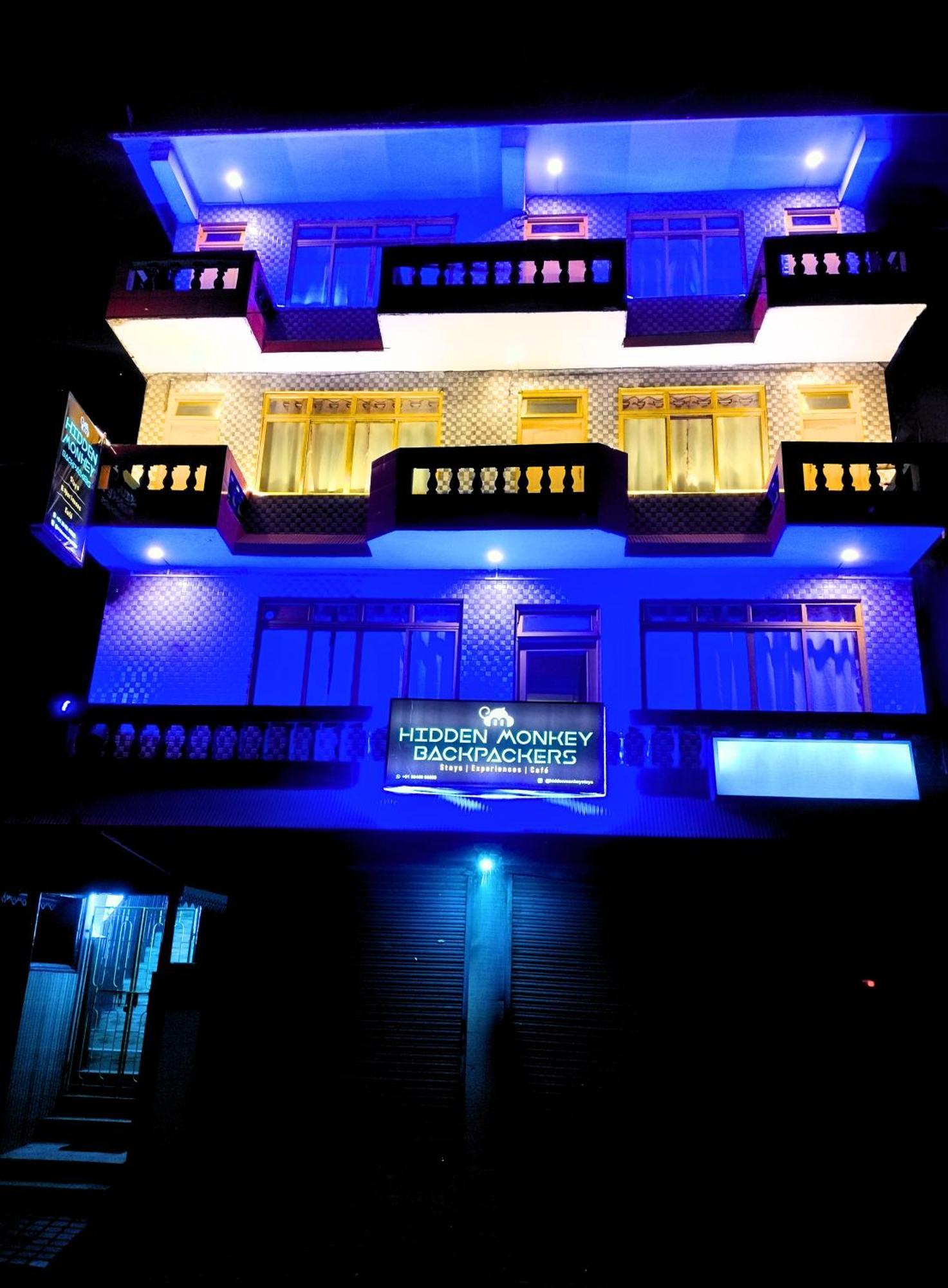 Hidden Monkey Backpackers Darjeeling, Batasia Дарджилинг Екстериор снимка